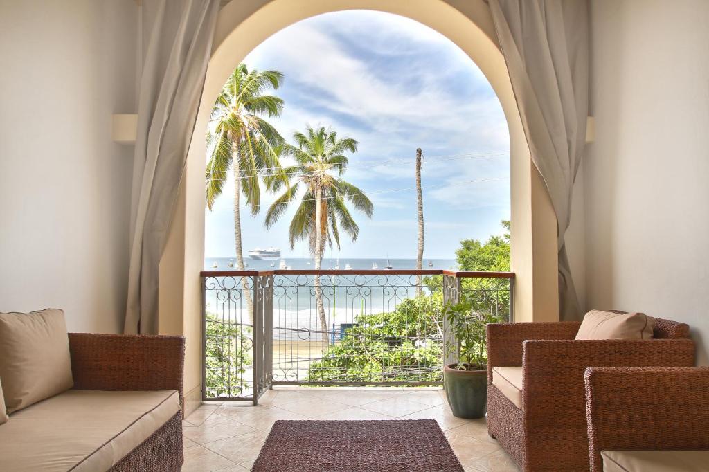 Hotel Alcazar San Juan del Sur Room photo